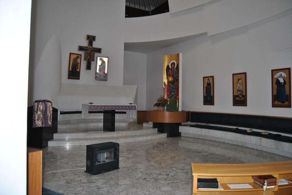 Casa Tolentino Ξενοδοχείο Νάπολη Εξωτερικό φωτογραφία